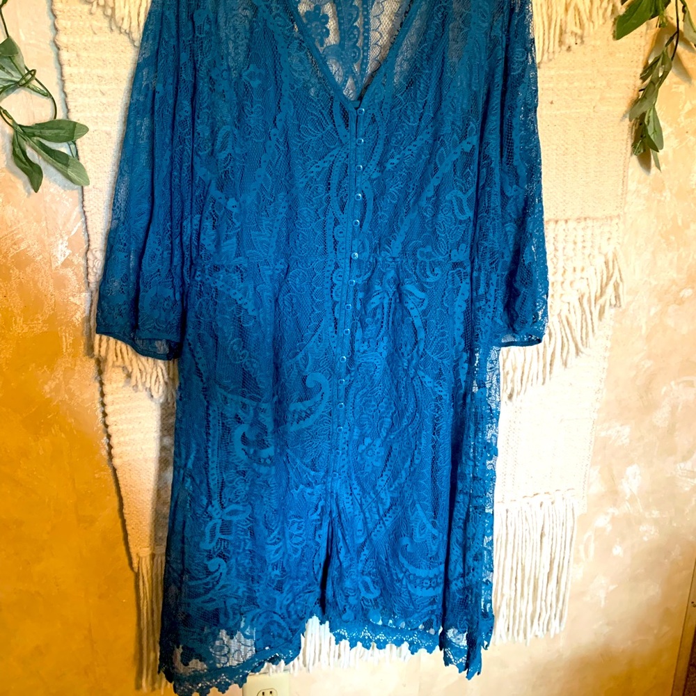 NWOT Torrid Lace Midi Dress